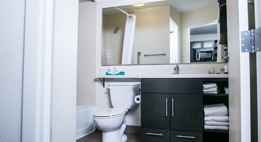 Candlewood Suites Pearl By Ihg Exteriör bild