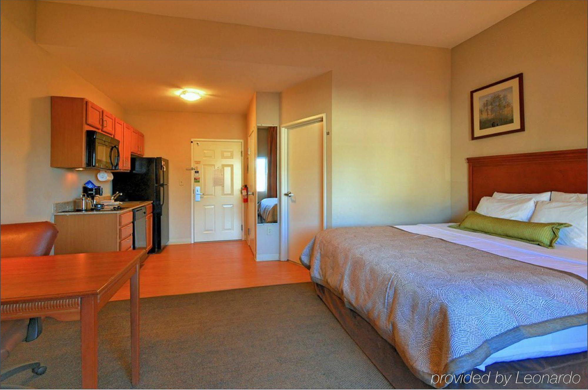 Candlewood Suites Pearl By Ihg Exteriör bild