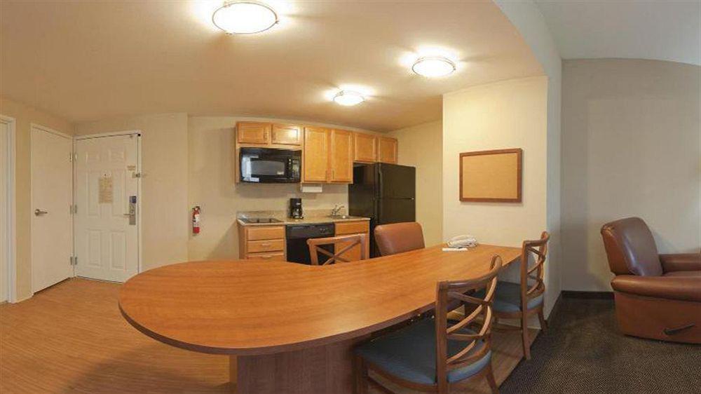 Candlewood Suites Pearl By Ihg Exteriör bild